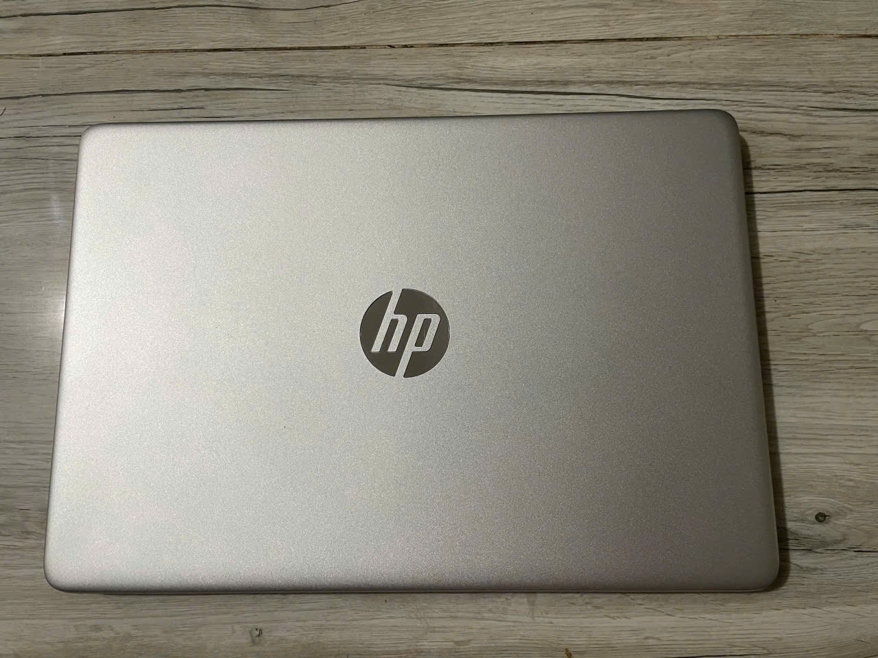 Thu Mua Laptop Cũ Quận 2 Giá Cao – Uy Tín, Nhanh Gọn, Có Mặt Sau 15 Phút