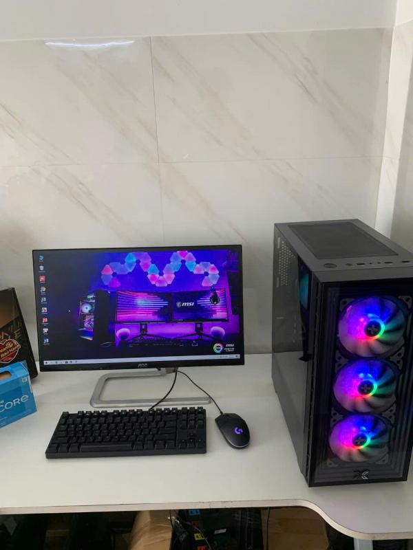 Thu Mua Máy Tính Cũ Quận 1 Giá Cao – Uy Tín, Nhanh Chóng, Thanh Toán Ngay 